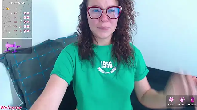 SharonR1 online show from September 21, 7:04 pm