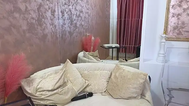 lexy a online show from February 21, 8:40 am