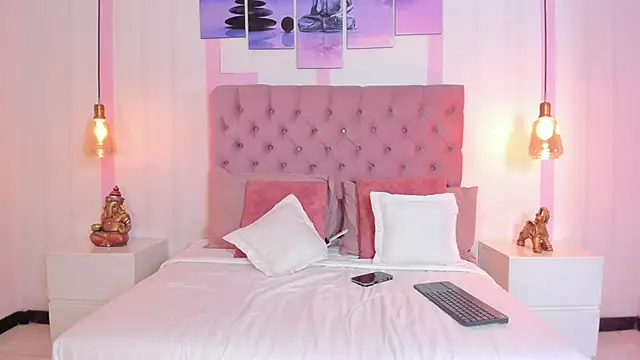 Sophia turneer online show from January 25, 5:29 am