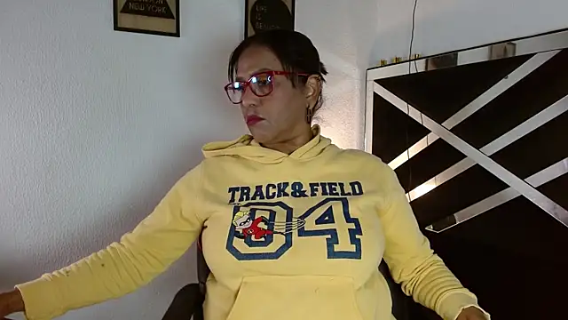 elizabeth mature23 online show from October 23, 12:59 pm