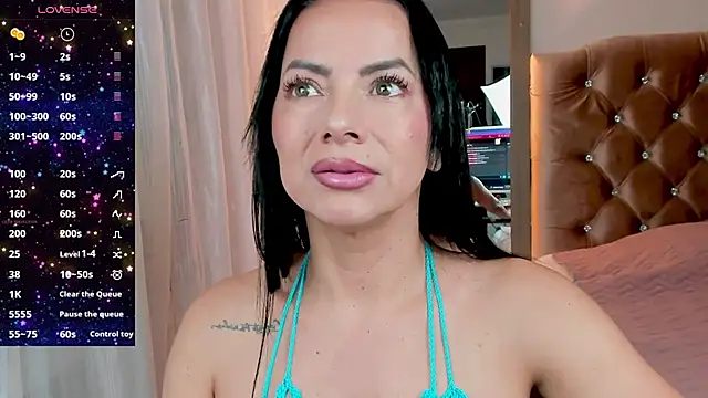 veronika naughty online show from December 14, 2:10 pm