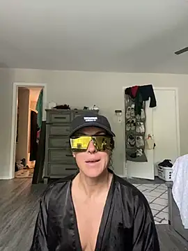 mrs  unknown online show from October 12, 4:28 pm