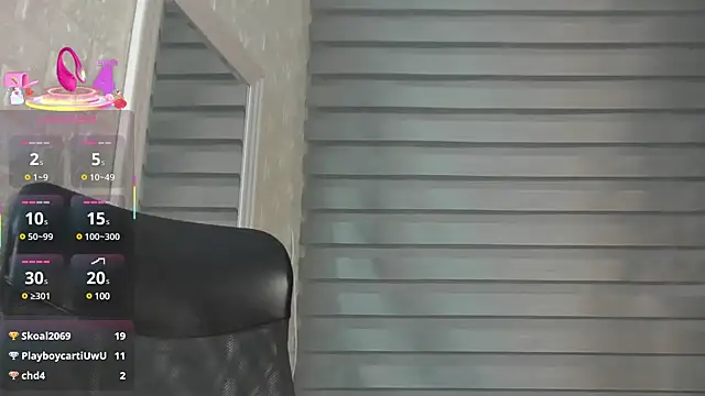 charlotte  G online show from March 9, 9:35 am