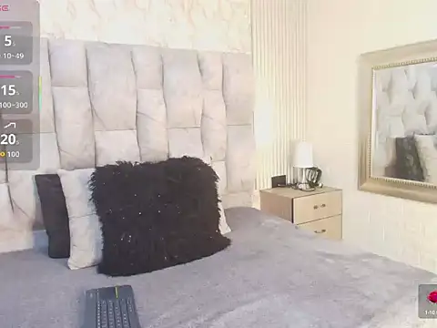 charlotte  G online show from September 16, 11:22 am