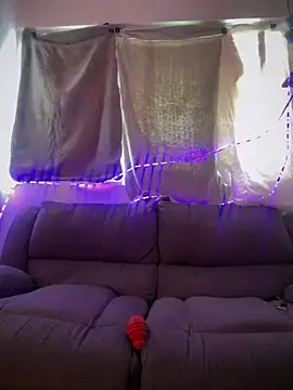 kandyloves online show from March 19, 3:40 pm