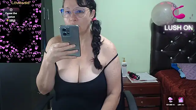 hairyglad69 online show from February 28, 2:20 pm