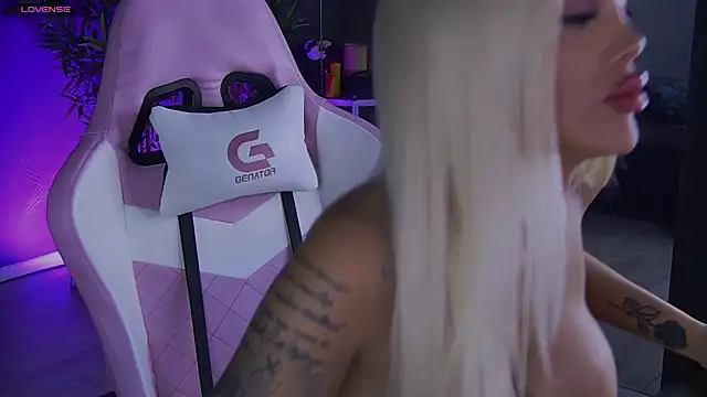 shayblonde online show from December 23, 3:07 am