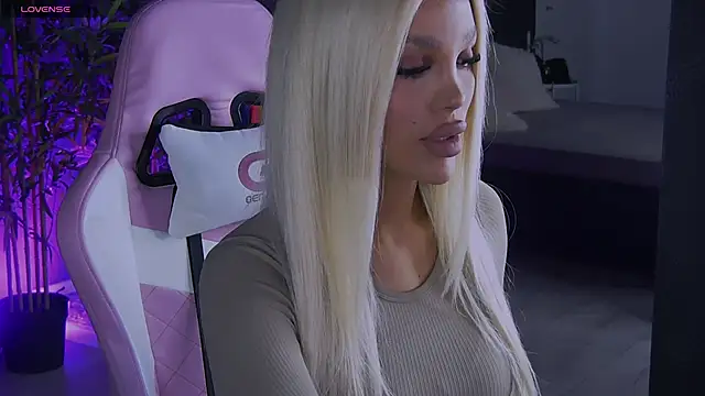 shayblonde online show from December 23, 10:01 pm