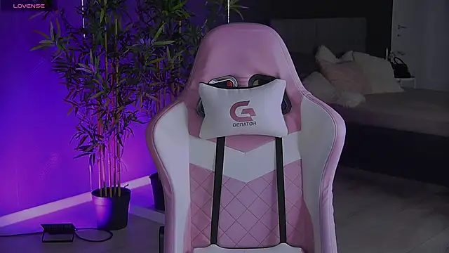 shayblonde online show from December 24, 9:22 pm