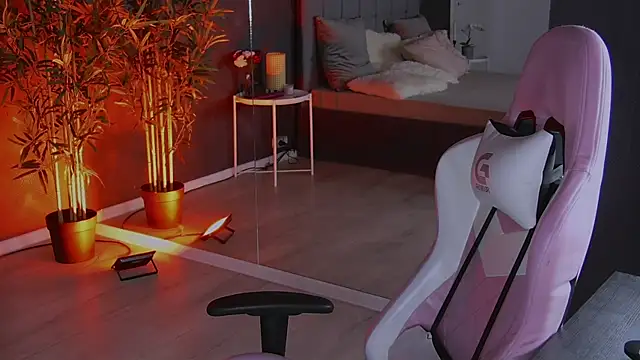 shayblonde online show from January 8, 9:55 pm