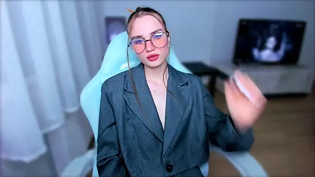 StellaLawless online show from February 11, 8:52 pm