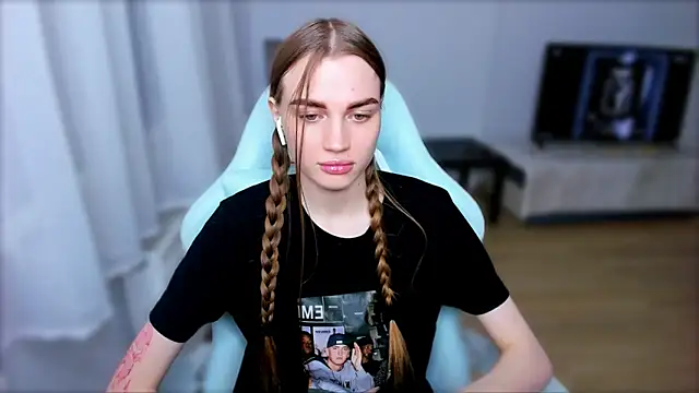 StellaLawless online show from February 20, 11:54 pm