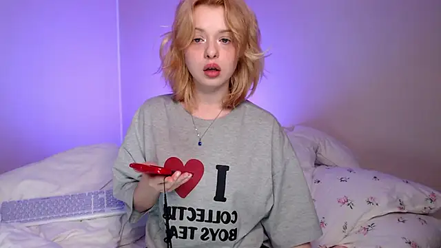 KatieMelone online show from October 9, 5:22 pm