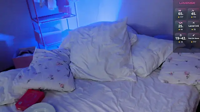 KatieMelone online show from October 30, 2:13 am