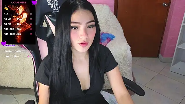 Snapshot of keity_moon chatting on February 4, 1:48 pm keity moon online show from February 4, 1:48 pm