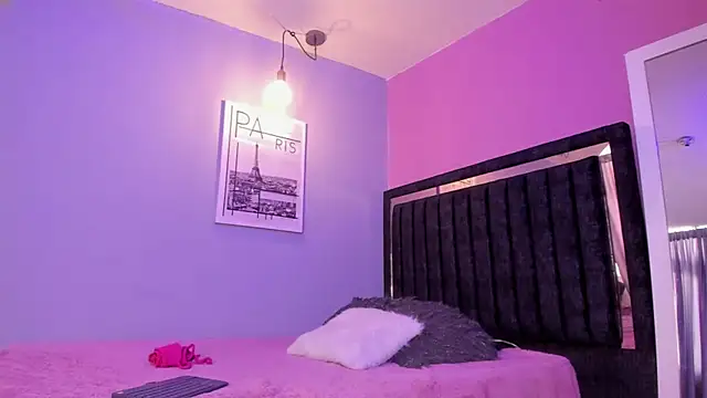 alessiaferry online show from January 15, 2:56 pm