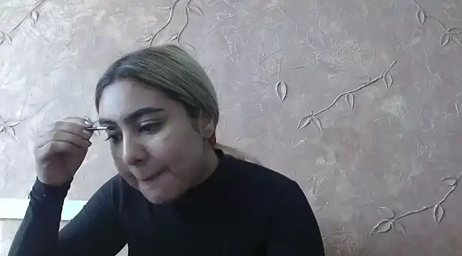 Miabonnett  online show from January 21, 1:22 pm