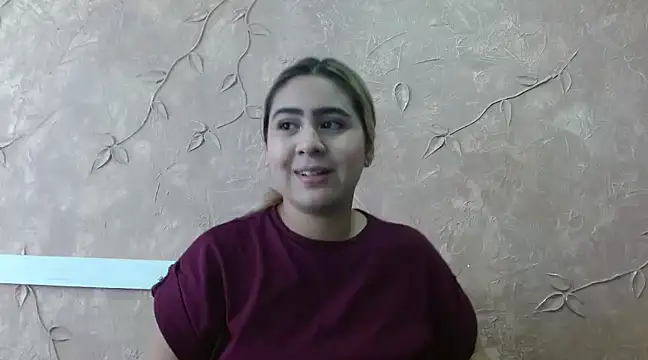 Miabonnett  online show from February 6, 12:59 pm