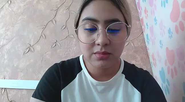 Miabonnett  online show from February 19, 3:05 pm