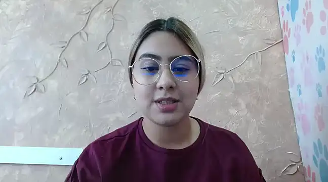 Miabonnett  online show from February 28, 3:15 pm