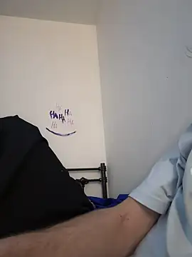 Snapshot of pervy_devil chatting on December 18, 3:33 pm pervy devil online show from December 18, 3:33 pm