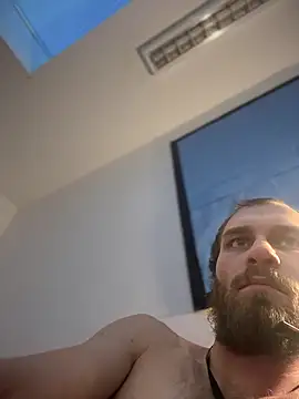 Snapshot of pervy_devil chatting on December 19, 8:45 am pervy devil online show from December 19, 8:45 am