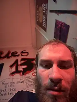 Snapshot of pervy_devil chatting on January 1, 1:58 am pervy devil online show from January 1, 1:58 am