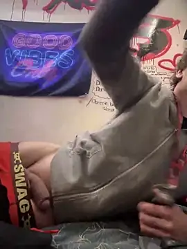 Snapshot of pervy_devil chatting on January 13, 8:58 pm pervy devil online show from January 13, 8:58 pm