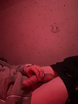 Snapshot of pervy_devil chatting on January 17, 7:41 am pervy devil online show from January 17, 7:41 am