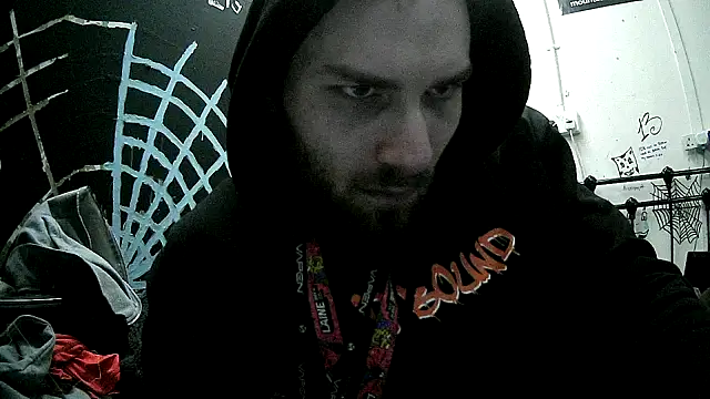 Snapshot of pervy_devil chatting on February 13, 9:09 am pervy devil online show from February 13, 9:09 am