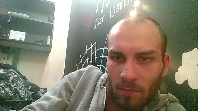 Snapshot of pervy_devil chatting on February 20, 6:50 am pervy devil online show from February 20, 6:50 am