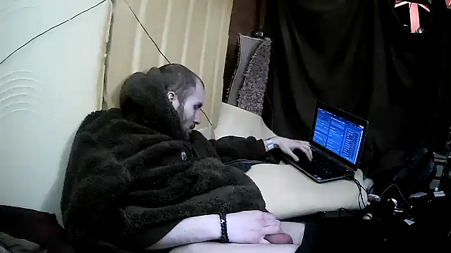 Snapshot of pervy_devil chatting on March 1, 12:12 pm pervy devil online show from March 1, 12:12 pm