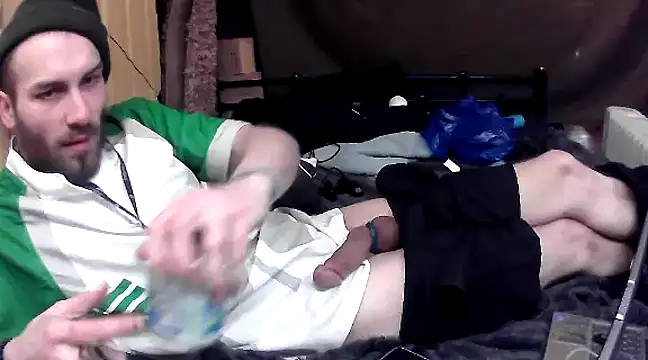 Snapshot of pervy_devil chatting on March 2, 10:56 am pervy devil online show from March 2, 10:56 am