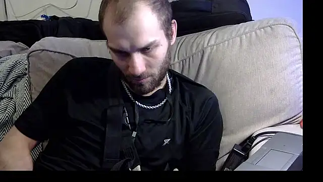 Snapshot of pervy_devil chatting on December 3, 9:24 pm pervy devil online show from December 3, 9:24 pm