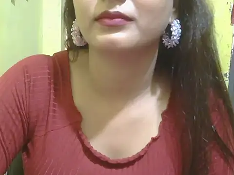 Model-Tanya online show from February 11, 8:58 am