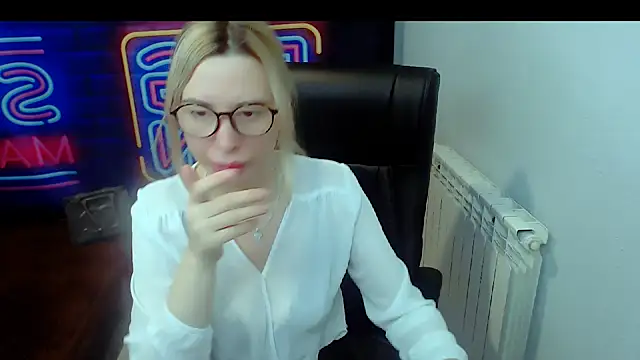 kerakiss877 online show from February 13, 12:02 am