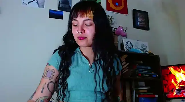 Snapshot of sweetiee_mary chatting on March 16, 5:39 pm sweetiee mary online show from March 16, 5:39 pm