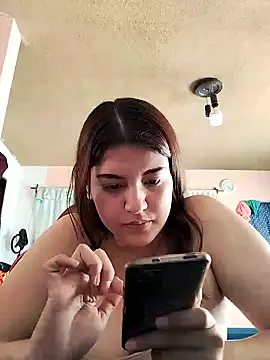 Snapshot of Carandrew chatting on February 11, 5:18 pm Carandrew online show from February 11, 5:18 pm