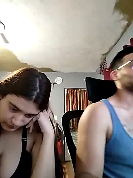 Snapshot of Carandrew chatting on November 18, 4:28 am Carandrew online show from November 18, 4:28 am