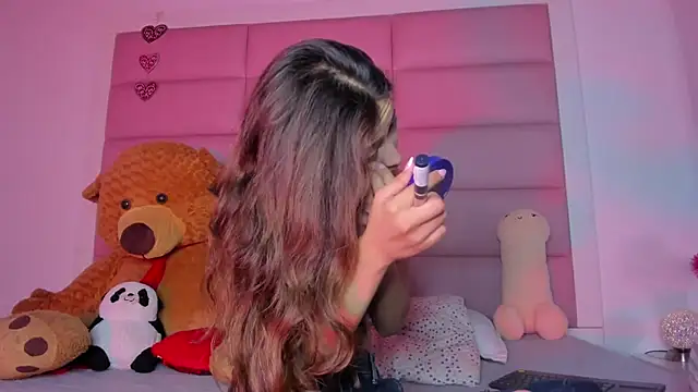 little-Emma online show from February 13, 3:29 am