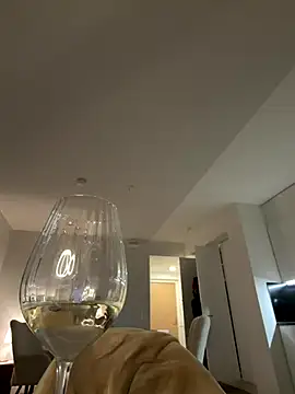 Snapshot of Black_Dolll chatting on December 14, 6:34 pm Black Dolll online show from December 14, 6:34 pm