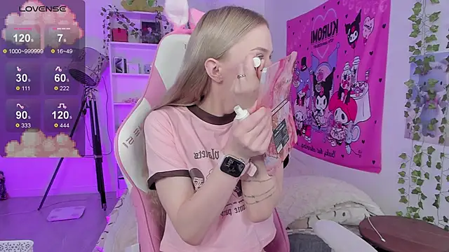 Milia Parker online show from February 21, 6:59 pm