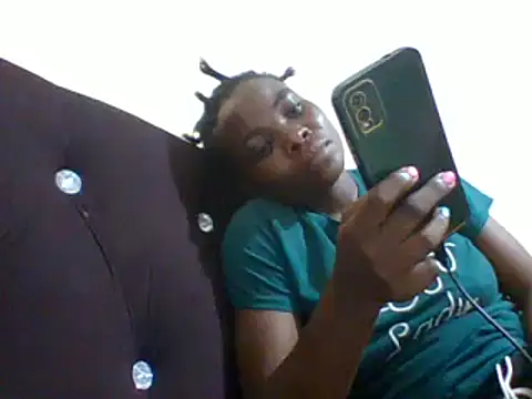 Snapshot of sexxyqueenn22 chatting on February 16, 9:59 pm sexxyqueenn22 online show from February 16, 9:59 pm