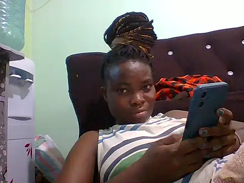 Snapshot of sexxyqueenn22 chatting on November 9, 11:30 am sexxyqueenn22 online show from November 9, 11:30 am