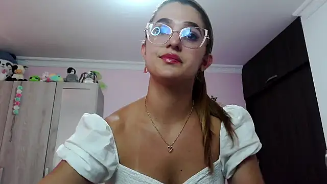 caroline jonson online show from January 9, 7:08 pm