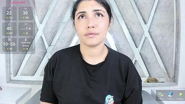 Snapshot of Danna_777_ chatting on December 13, 5:49 am Danna 777 online show from December 13, 5:49 am