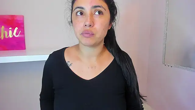 Snapshot of Danna_777_ chatting on December 29, 7:28 am Danna 777 online show from December 29, 7:28 am