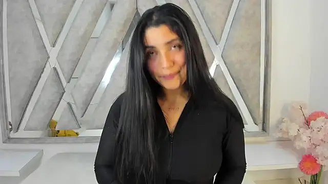 Snapshot of Danna_777_ chatting on February 18, 12:15 am Danna 777 online show from February 18, 12:15 am