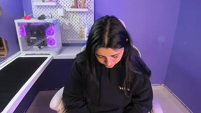 Snapshot of Danna_777_ chatting on October 19, 8:42 pm Danna 777 online show from October 19, 8:42 pm