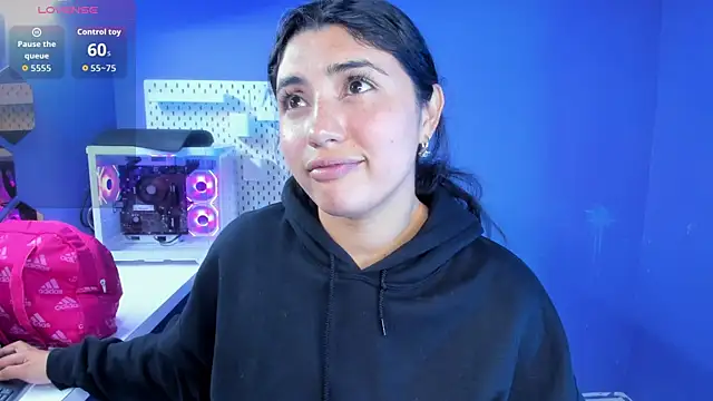 Snapshot of Danna_777_ chatting on October 30, 10:21 pm Danna 777 online show from October 30, 10:21 pm